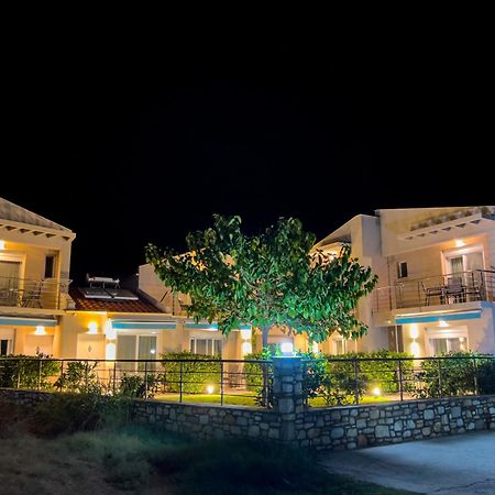 Yalos Beach Maisonettes 斯卡拉索提罗斯 外观 照片