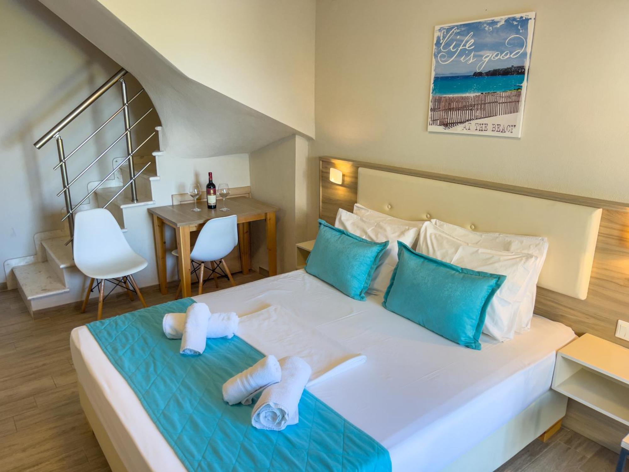 Yalos Beach Maisonettes 斯卡拉索提罗斯 外观 照片