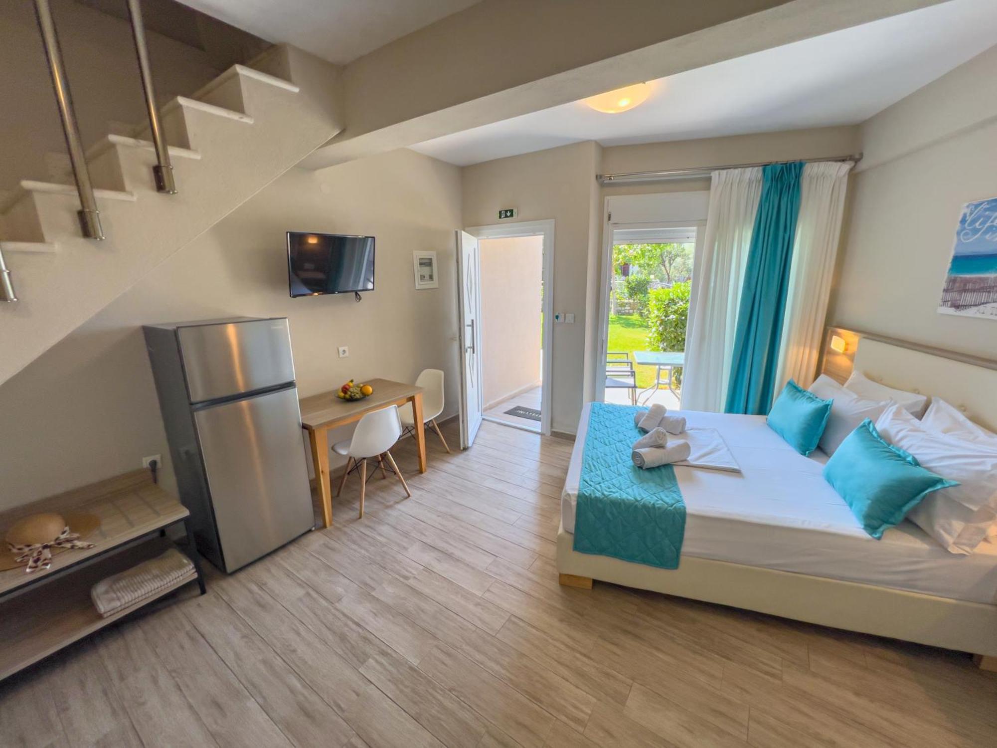 Yalos Beach Maisonettes 斯卡拉索提罗斯 外观 照片