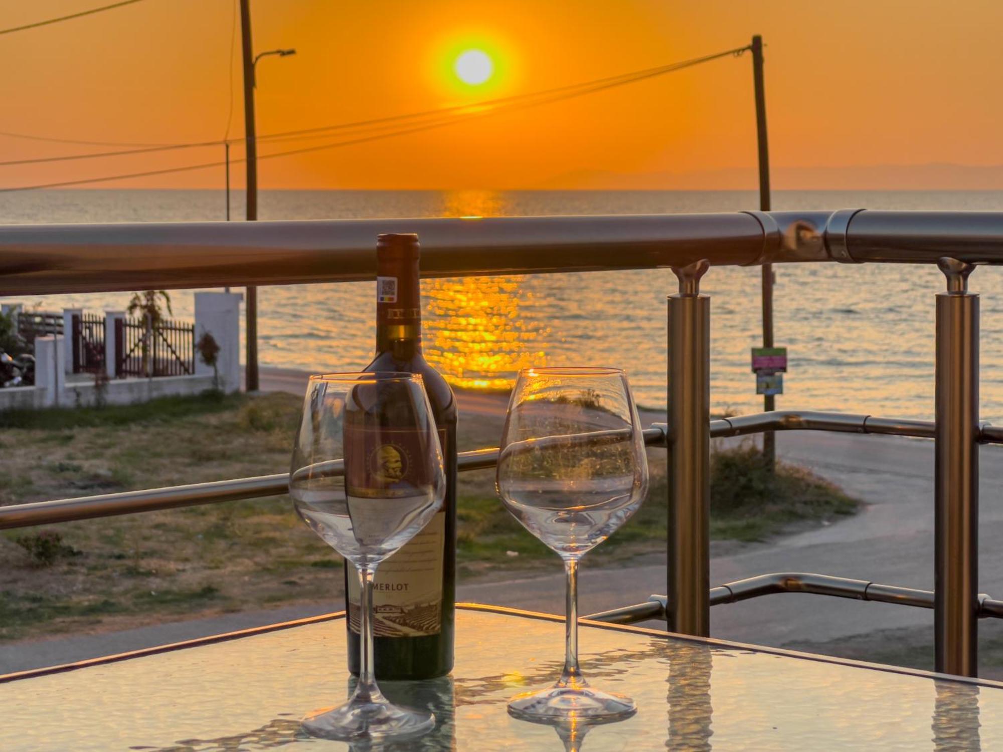Yalos Beach Maisonettes 斯卡拉索提罗斯 外观 照片